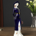 Фигура керамика «Девушка в пальто на прогулке», 29×8×7.5 см - Фото 5