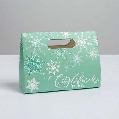 Пакет с клапаном «Снежинки», 16 х 12 х 6 см