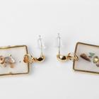 Серьги с перламутром «Эвери» прямоугольник, цветные в золоте - Фото 3