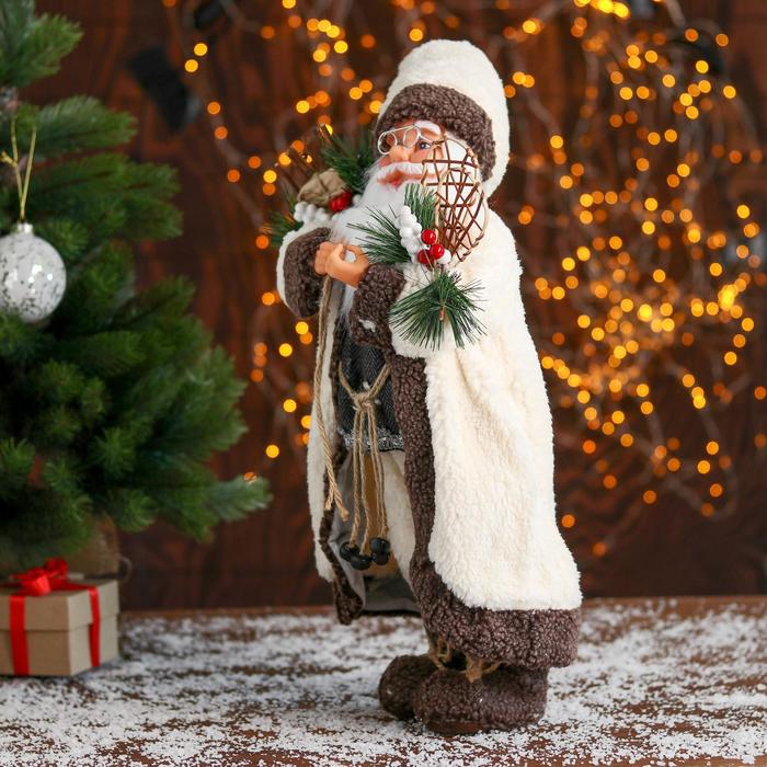 Дед Мороз "В белом тулупе со снегоступами" 45 см - фото 1908599300