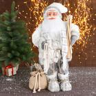 Дед Мороз "В белой шубке с лыжами" 32х60 см - фото 2914948