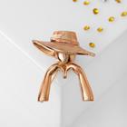 Брошь «Мадам» в шляпке, цвет чернёное золото - Фото 1