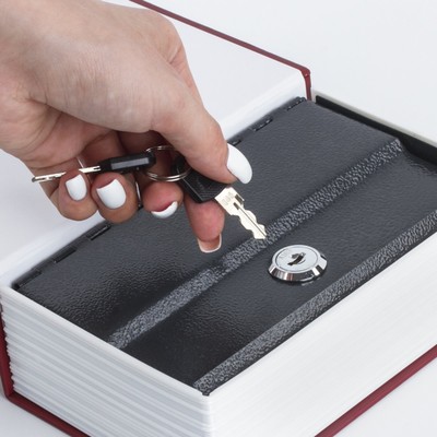 Шкатулка-книга сейф «Остров сокровищ», с замком и ключами, 5.5×11.5×18 см