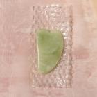 Массажёр гуаша «Сердце», 8 × 5,5 см, нефрит - Фото 3