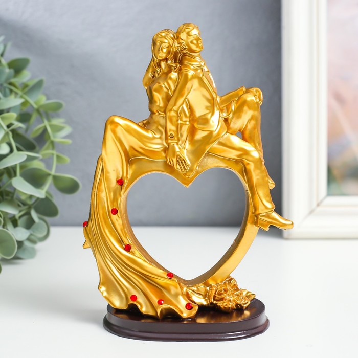 Сувенир полистоун "Влюблённые на сердце" золото с красным 15,5х10,5х6 см - Фото 1