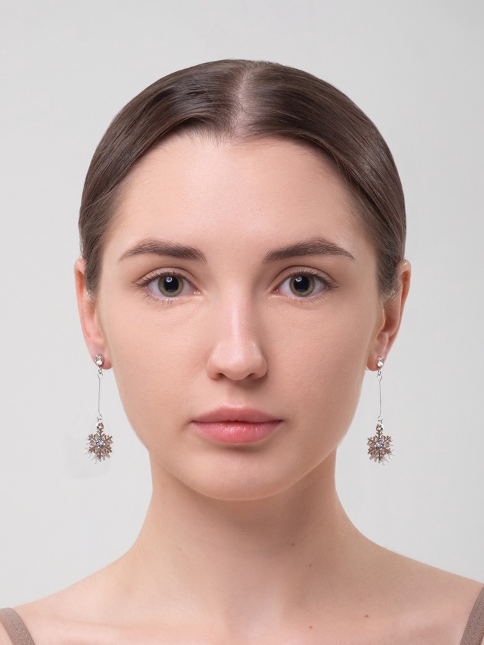 

Серьги «Новогодние» две снежинки, цвет бело-голубой в серебре