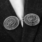 Зажим для кардигана «Овал» в рамке, цвет серый в чернёном серебре - Фото 1