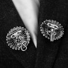 Зажим для кардигана «Конус цветок», цвет серый в чернёном серебре - Фото 5