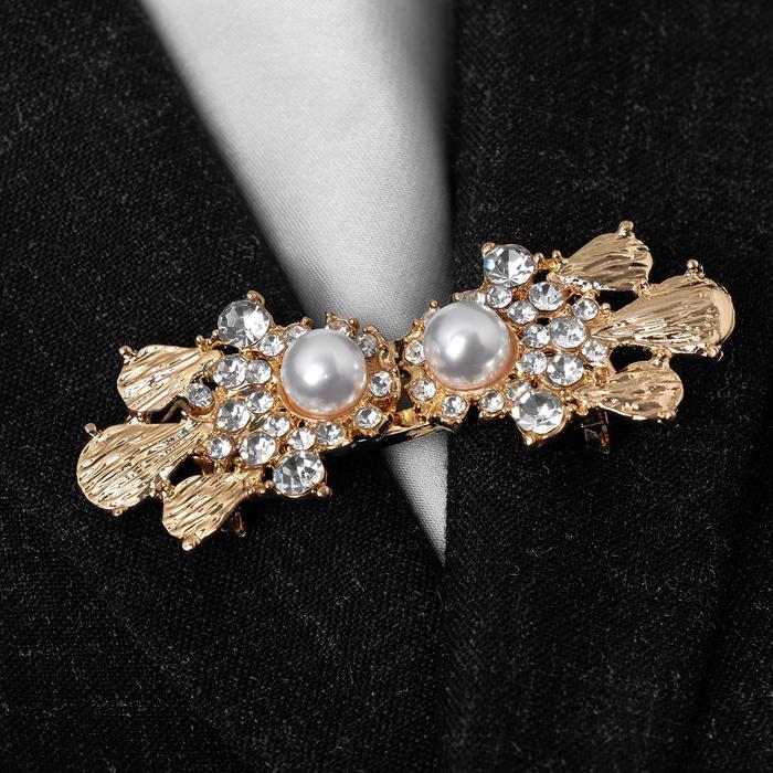 Зажим для кардигана «Барокко», цвет белый в золоте - Фото 1