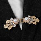 Зажим для кардигана «Барокко», цвет белый в золоте - Фото 2