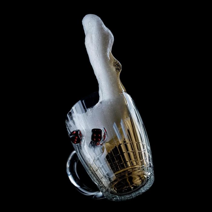 Кружка "Непробиваемая", игральные кости, для пива,микс  500 мл - фото 1890975515