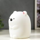 Ночник "Мишка пухлик" LED от батареек 3хLR44 белый 10х9,5х13 см RISALUX - фото 21128398