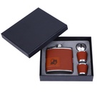 Подарочный набор «Волк»: фляжка 180 мл, 2 стопки, воронка - Фото 4