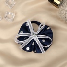 Бант для волос на резинке «Школьница», горошек и прозрачная лента, d=7 см, бело-синий - Фото 3