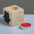 Свеча в деревянном подсвечнике "Куб, Иероглифы. Счастье", 6х6х6 см, аромат вишни - фото 9366259