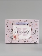 Пакет - коробка подарочный «Будь собой», 20×28×13 см - Фото 2