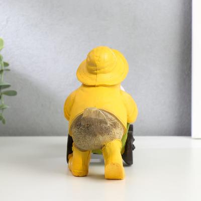 Сувенир полистоун "Воробушек в дождевике, с птенцами в коляске" 14,3х22х7,5 см