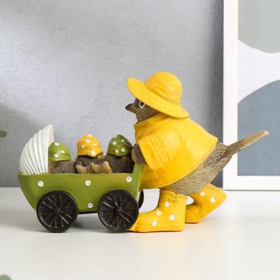 Сувенир полистоун "Воробушек в дождевике, с птенцами в коляске" 14,3х22х7,5 см