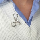 Брошь «Стетоскоп», белая в серебре - Фото 3