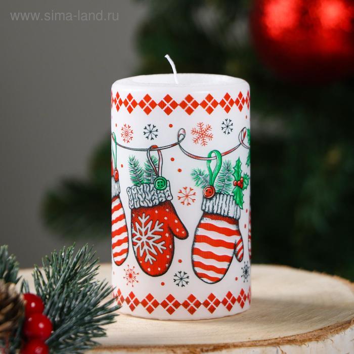 Свеча-цилиндр «С Новым годом! Варежки», 6×10 см, 30 ч, 227 г, графика - Фото 1