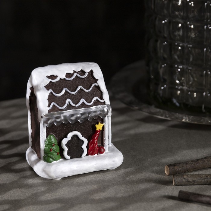 Светодиодная фигура «Пряничный домик», керамика, батарейки АААх3 (не в комплекте), свечение мульти - фото 1911492050