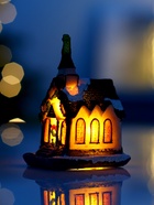 Светодиодная фигура «Дом с башней» 4.5×9×6 см, керамика, от батареек AG13×3, свечение тёплое белое - Фото 1