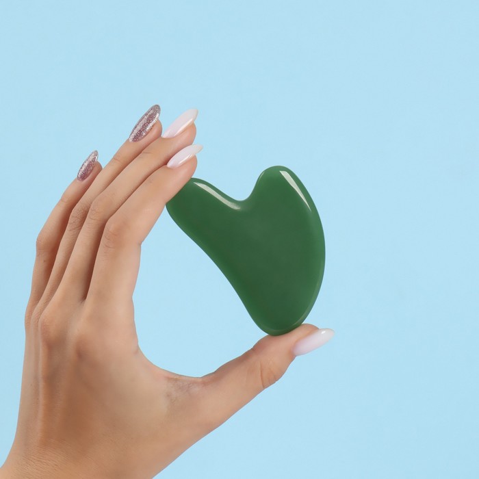 Массажёр Гуаша «Сердце», 8,5 × 5 см, цвет зелёный - Фото 1