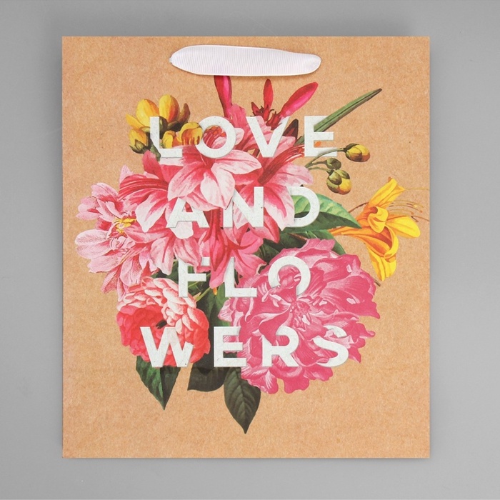 Пакет крафтовый вертикальный «Love and flowers», 23 х 27 х 11,5 см 4783297