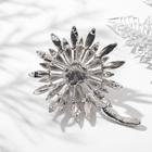 Брошь «Цветок подсолнуха» с бусиной, цвет белый в серебре - Фото 2