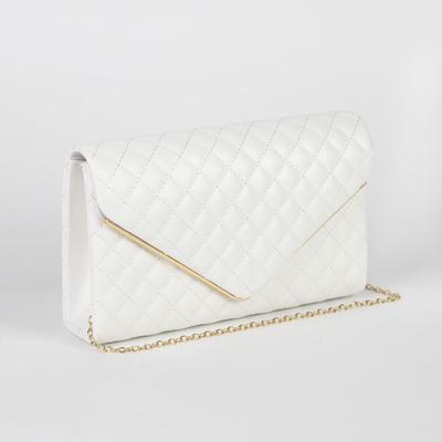 Сумка женская, отдел на клапане, длинная цепь, цвет белый