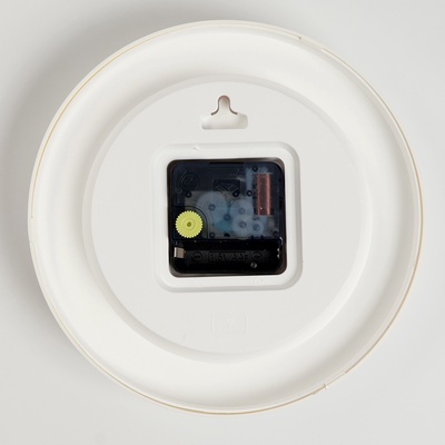 Часы настенные классические, бесшумные, плавный ход, d=19.5 см, белые