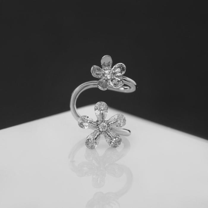 Серьга «Кафф» два цветка, цвет белый в серебре - фото 1886543500