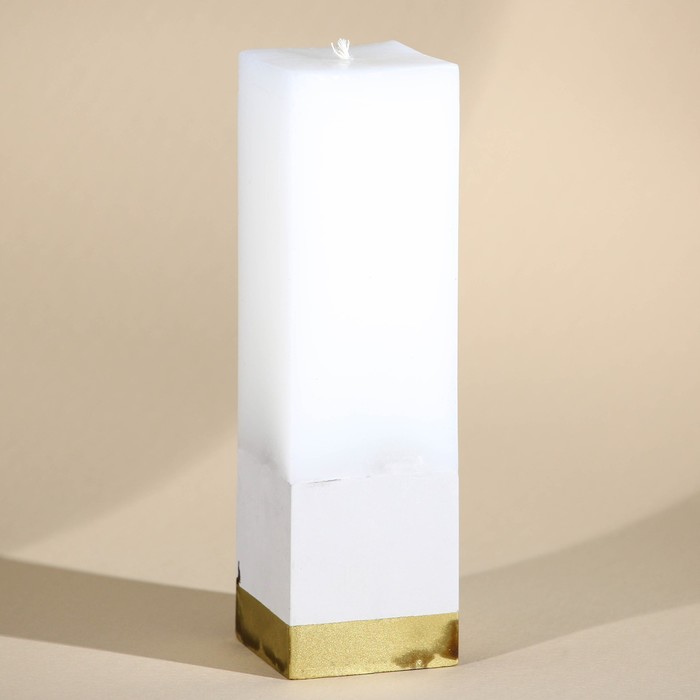 Свеча интерьерная белая с бетоном, низ золото, 5 х 5 х17,5 см - фото 1908617240