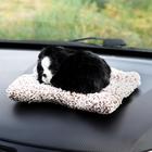 Игрушка на панель авто, собака на подушке, черный окрас - фото 56325