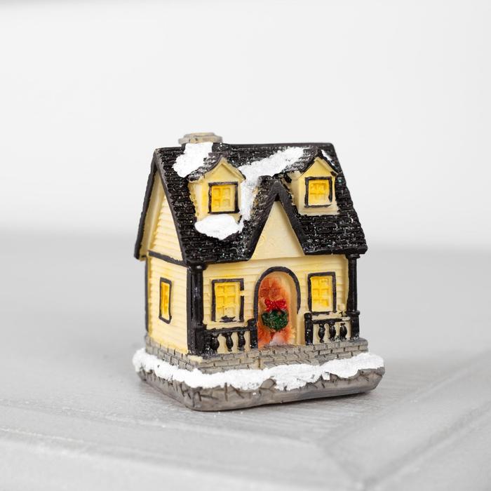 Светодиодная фигура «Зимний домик», керамика, батарейки AG13х2, свечение тёплое белое - фото 1907160765