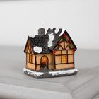 Светодиодная фигура «Дом с еловой гирляндой», керамика, батарейки AG13х3, свечение тёплое белое - фото 9948907