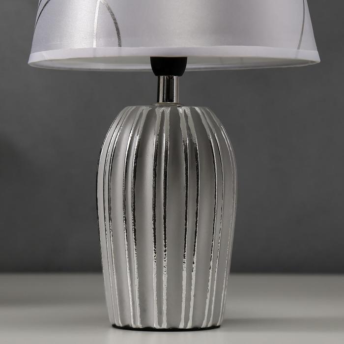 Лампа настольная 16192/1 E14 40Вт серый с серебром 20х20х33 см RISALUX - фото 1886548822