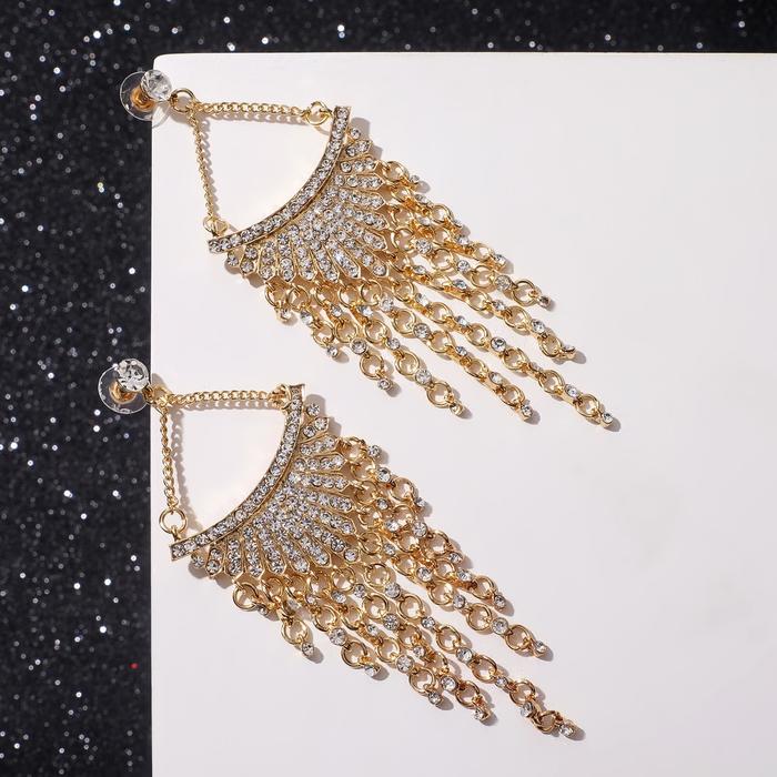 Серьги висячие со стразами «Люстры» фьюжн, цвет белый в золоте - Фото 1