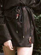 Брошь «Леди» в шляпке, цвет красный в золоте - Фото 2