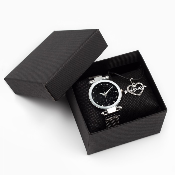 Женский подарочный набор Love 2 в 1: наручные часы, кулон, d-3.8 см - Фото 1