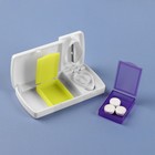 Таблетница с делителем, 2 секции, 9,5 × 5 × 1,5 см, цвет белый/жёлтый/фиолетовый - Фото 4