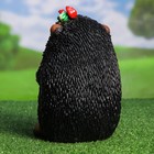 Садовая фигура "Ёжик с лопатой садовод" 17х17х26см - Фото 3