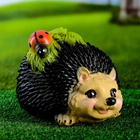 Садовая фигура из гипса «Ёж с божьей коровкой», 24×17×17 см 659050 - фото 319862999