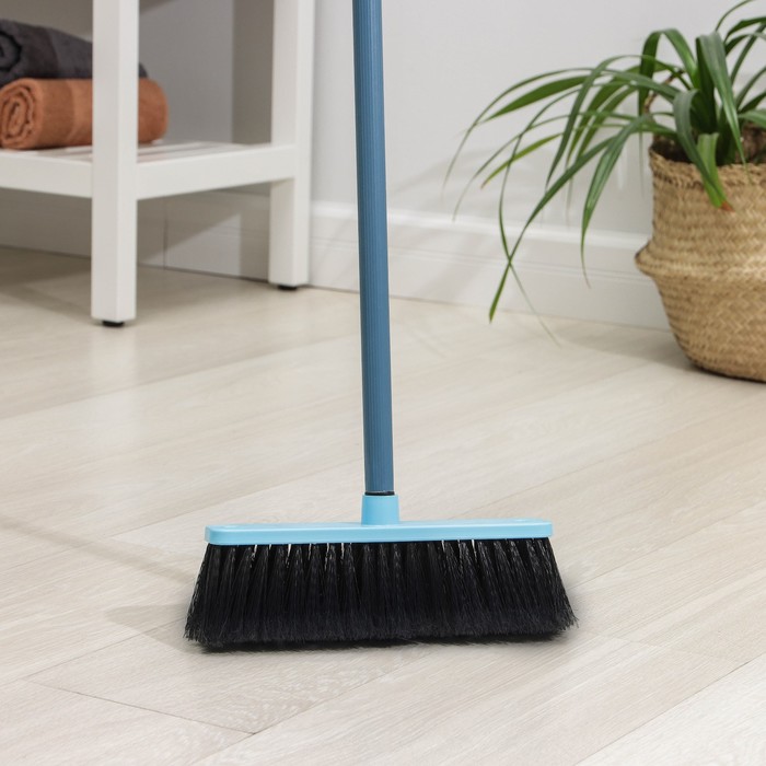 Щётка для пола мягкая «Арианна», длина щетины 5.5 см, с черенком, МИКС - Фото 1
