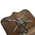 Макет пистоля и 2-х кинжалов на панели "Корона", 7 × 45 × 42 см - Фото 3