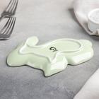 Блюдо керамическое сервировочное Доляна «Милашки. Зайка», 17×13×1,5 см, цвет зелёный - Фото 3