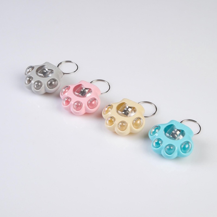 Фонарик брелок для ключей на кольце «Лапка», 1 режим, 3 LR41, 3.5×4 см, МИКС - Фото 1