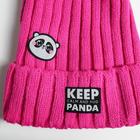 Женская шапка с помпоном "Keep calm and hug panda" - Фото 2