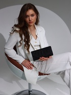 Сумка-клатч вечерняя на магните, на серебристой цепочке, блестящая, чёрная - Фото 15