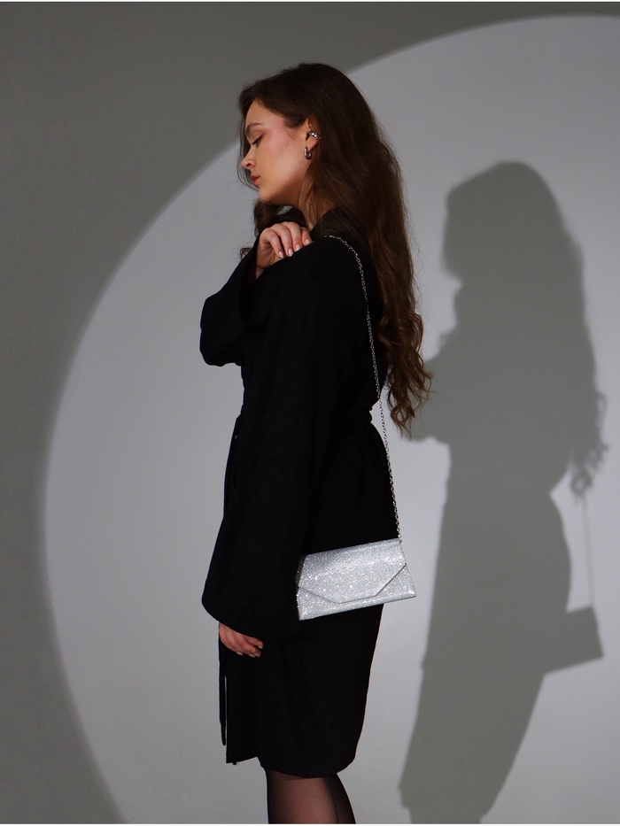 Сумка-клатч на магните, длинная цепь, цвет серебристый